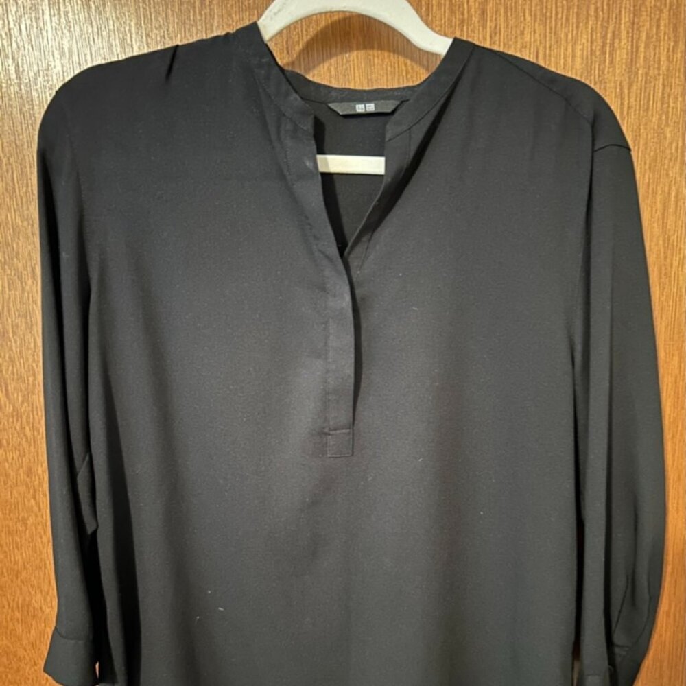 Black Uniqlo Women's tunic shirt in black - medium